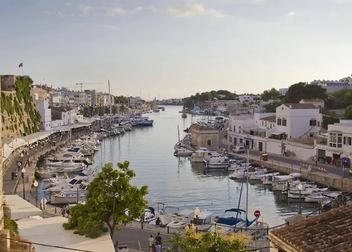 Es Pins By Βίλα Son Carrio (Menorca)